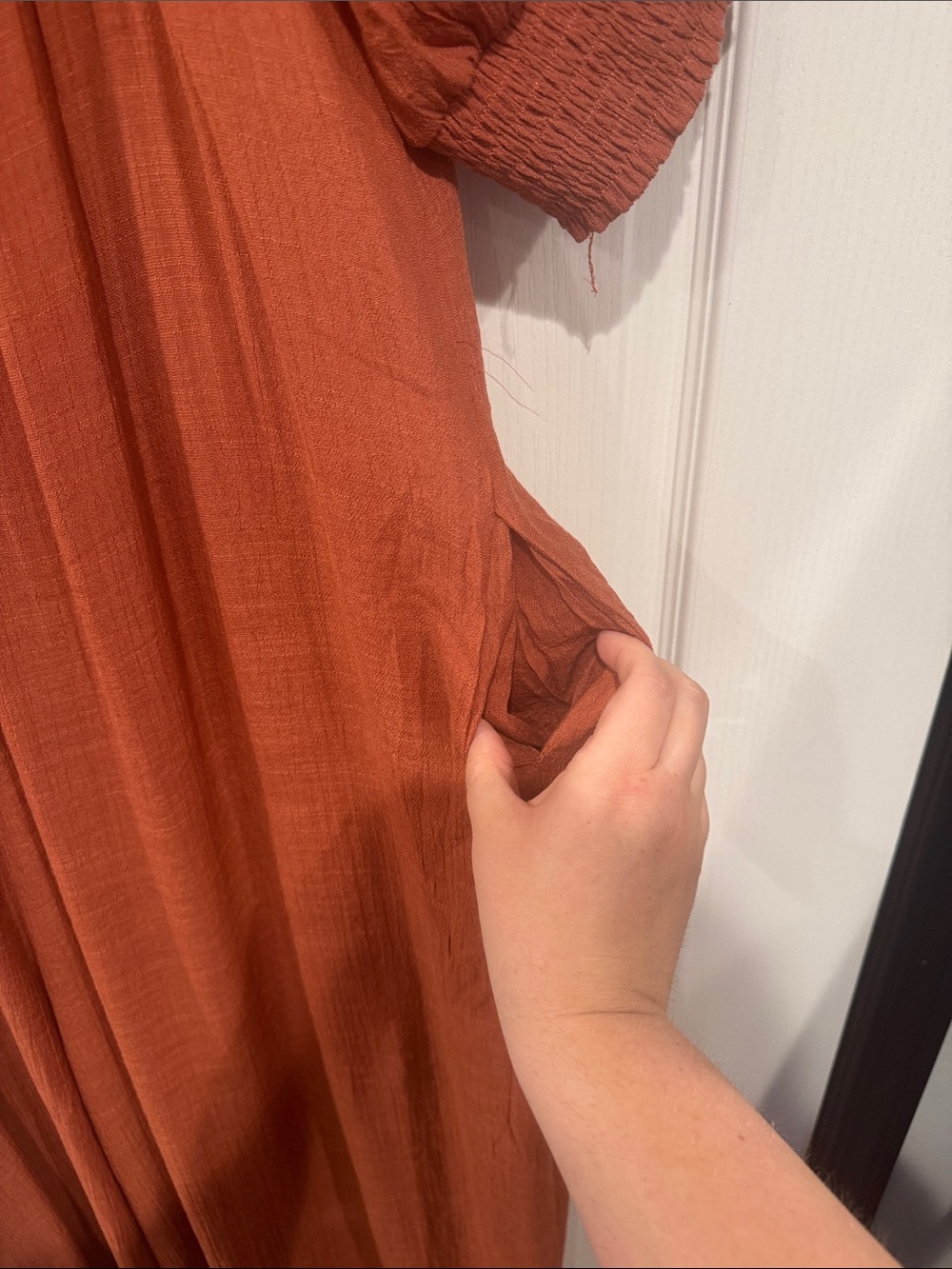 Flowy Jumpsuit with Pockets and Puff Sleeves - Picture 7 of 7